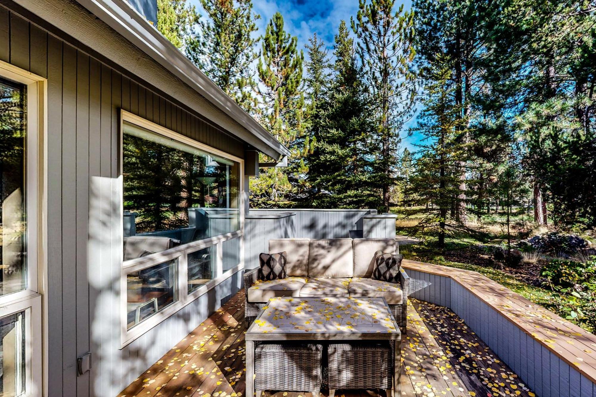 Tree Branch Cabin Sunriver Exterior photo